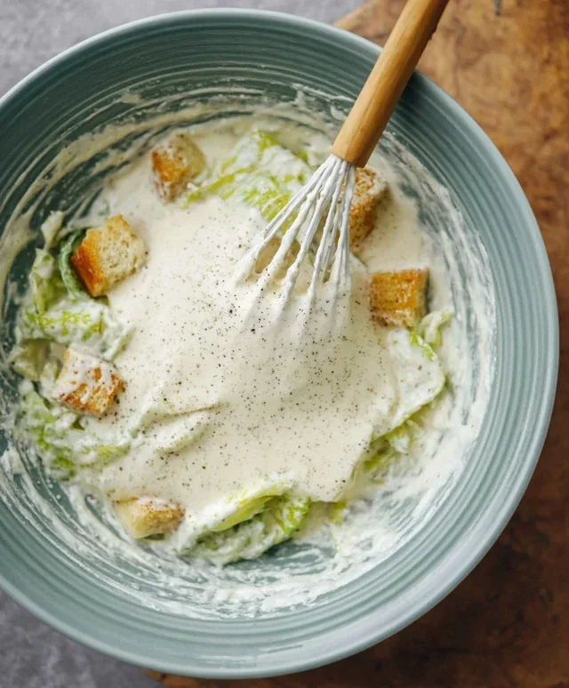 Caesar Salad Dressing (Classic, Creamy & 5 Minutes) 🥗