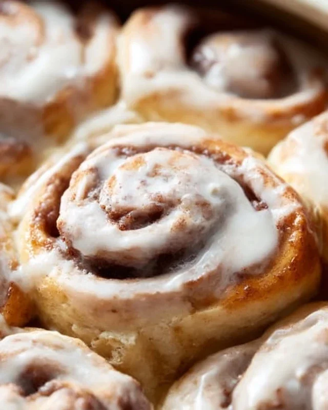 BEST Homemade Cinnamon Rolls